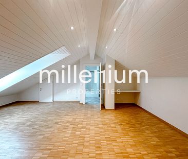 Duplex en attique rénové dans le vieux Carouge - Photo 6