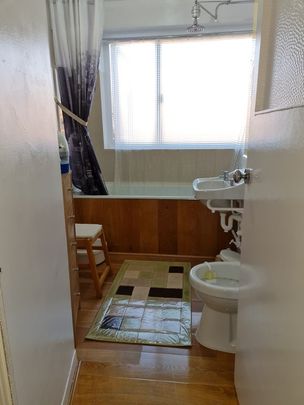 Room in a Shared Flat, Tildesley Road, SW15 - Photo 1