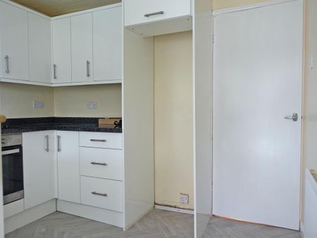 2 bedroom detached bungalow to rent - Photo 5