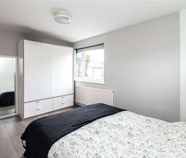 A superb modern two bedroom apartment in the heart of Wimbledon Town. - Photo 4