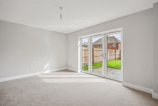 2 bedroom semi-detached house to rent - Photo 1