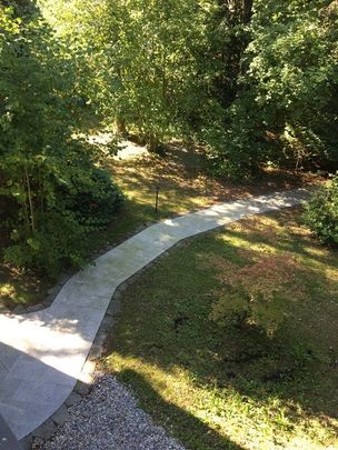 Charmante 2.0-Zimmerwohnung mit gedeckter Terrasse - Photo 1