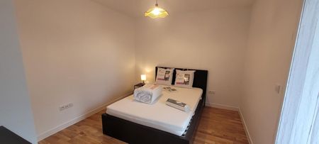 Location Appartement 2 pièces Meublé 42m² ISSY LES MOULINEAUX 92130 - Photo 2