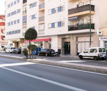 Avenida de Velázquez, Málaga, Andalusia 29003 - Photo 6