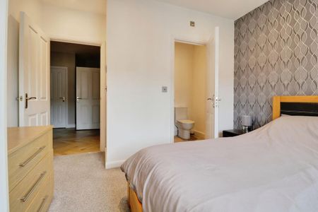 2 bedroom flat to rent - Photo 4