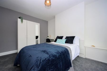 3 bed flat to rent in Bolingbroke Street, Heaton, NE6 - Photo 5