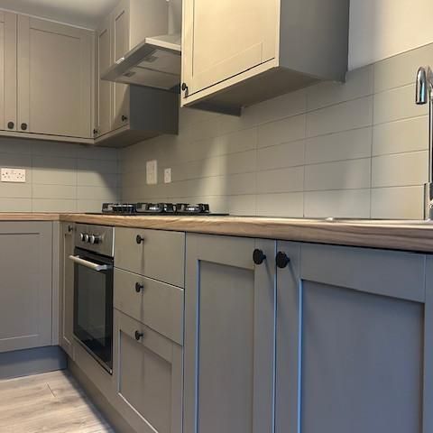 5 bedroom semi-detached house to rent - Photo 1