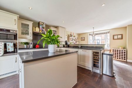 Caldicot Gardens - Photo 2