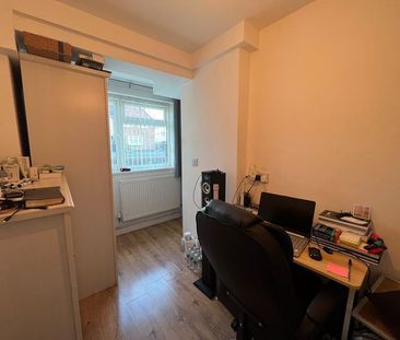 2, 961 Filton Avenue - Photo 2