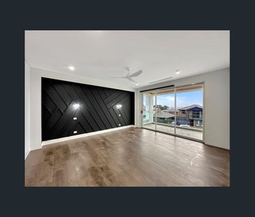 Luxurious Quality Home! - Photo 3