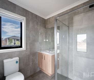 Modern Family Living in Prime Location - Photo 4