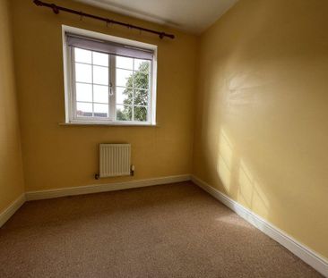 3 bedroom semi-detached house to rent - Photo 6