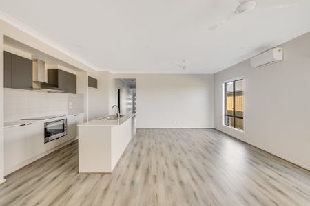 43 Jacana Street - Photo 3