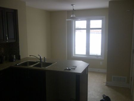 For Lease - 1118 KLONDIKE Road Unit# A, Kanata, Ontario - Photo 3