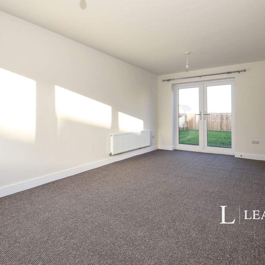 3 bedroom house to rent Bluebell Road, Quadring, Spalding, PE114RR - Photo 1