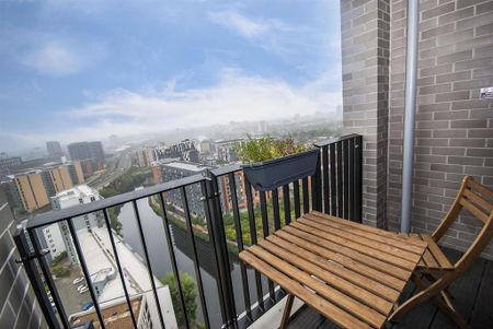 2 bedroom apartment to rent - Photo 4