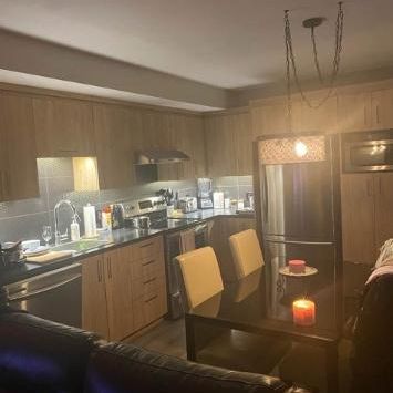 Beau et spacieux 2 et demi - Photo 3