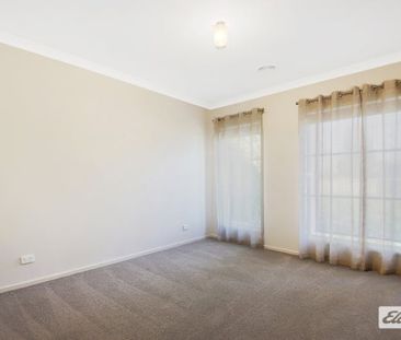 4 Bedroom Home Close to Shopping and Schools - Photo 3