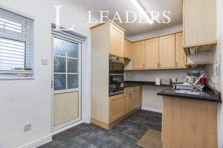3 bedroom house to rent Oliver Road, Sutton, SM1 - Photo 4