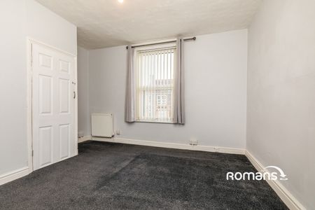 2 bedroom terraced to rent - Photo 4