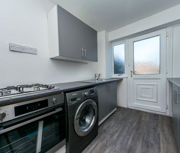 RBAOD LANE CLOSE BRAMLEY LEEDS LS13 2UD - Photo 4