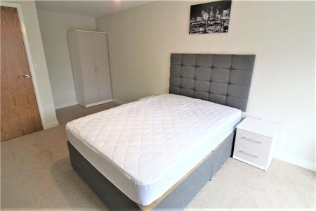 2 bedroom flat to rent - Photo 3