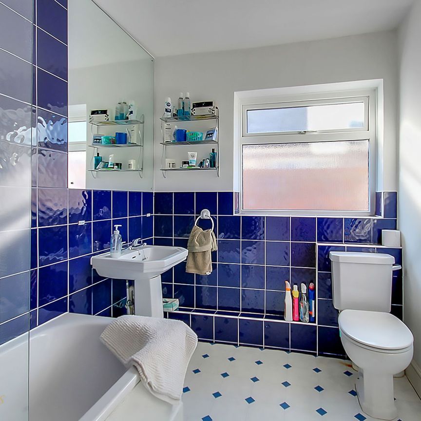 3 bed detached bungalow to rent in Normandy Lane, East Preston, BN16 - Photo 1