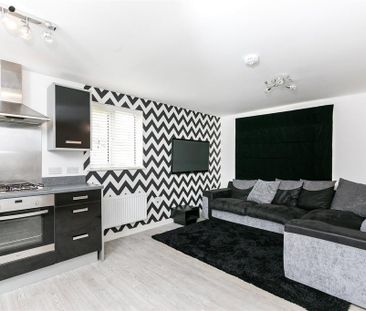 2 bedroom terraced house to rent - Photo 2