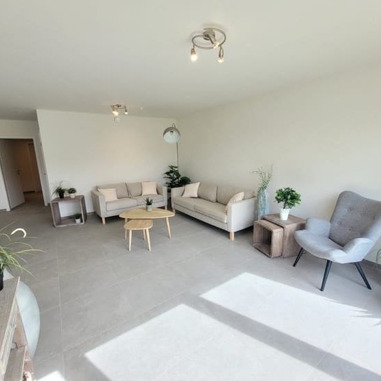 Appartement te huur - Photo 1