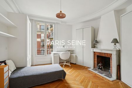 Tout savoir sur cet appartement dans le quartier Saint Placide, à Paris 6ème - Photo 4