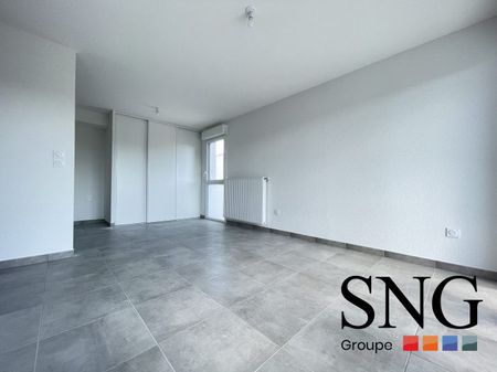 T3 AVEC BALCON ET UN PARKING COUVERT - Photo 2