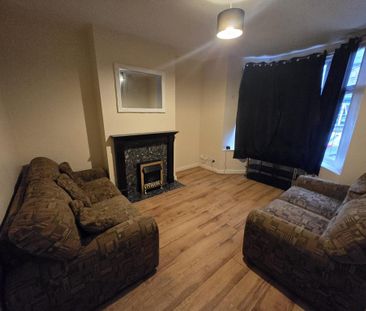 3 bedroom terraced house to rent - Photo 4