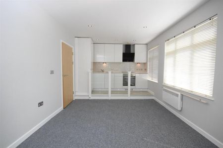 1 bedroom apartment to rent - Photo 5