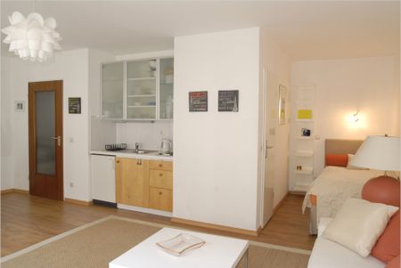 1 Zimmer in Düsseldorf - Photo 2