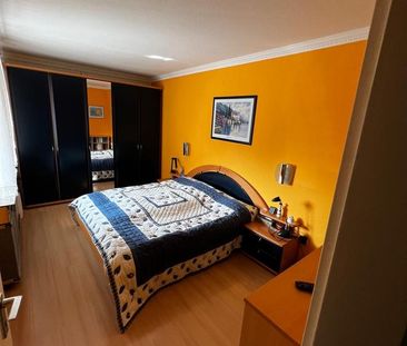 Sofort Frei ! 3 Zimmer Wohnung mit Balkon & Küche. v.Privat - Foto 3