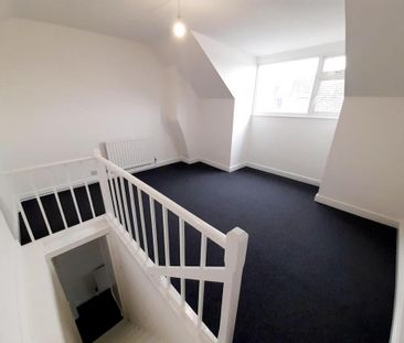 3 bedroom terraced house to rent - Photo 3