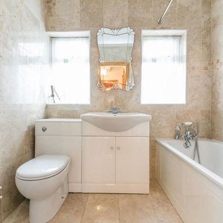 1 bedroom detached house to rent - Photo 3