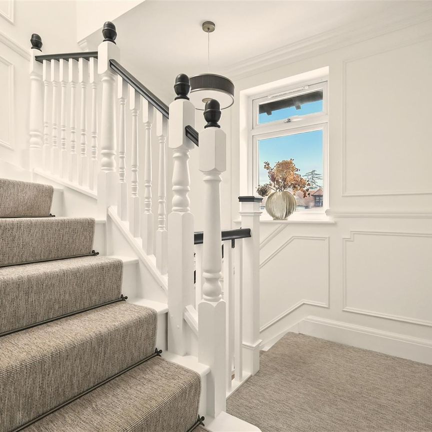 4 Bedroom House - Terraced - Photo 1