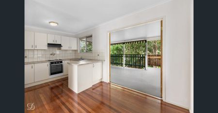 Family Home - Photo 5