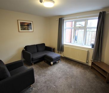 Ash Road, Headingley, LS6 3HD, Leeds - Photo 1