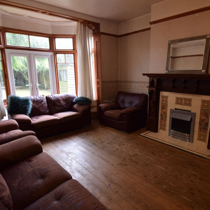 5 bed terraced house to rent in Earlham Road, Norwich, NR4 - Photo 1