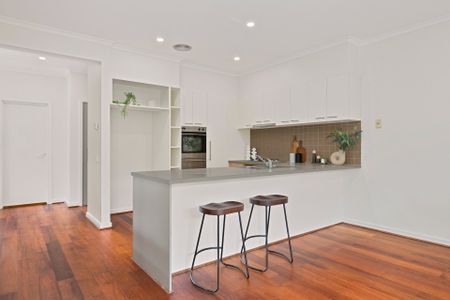 Quiet Court for Family Living - Photo 5