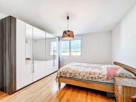 Bel appartement de 3,5 pièces idéalement situé au cœur de Riaz - Photo 2