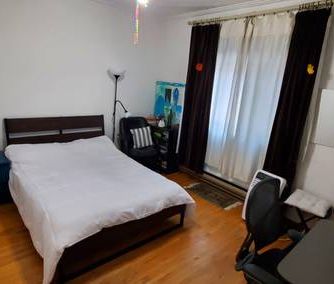 Cozy room for rent in downtown Toronto - Photo 4