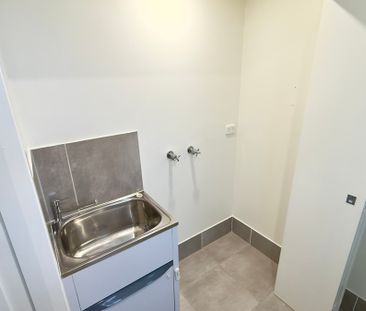 One Bedroom Townhouse in Coomera - Ready To Call Home - Photo 6