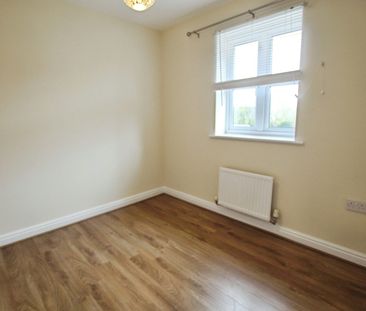 Detached house to rent on - Photo 3