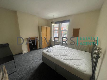 3 bedroom terraced house to rent - Photo 3