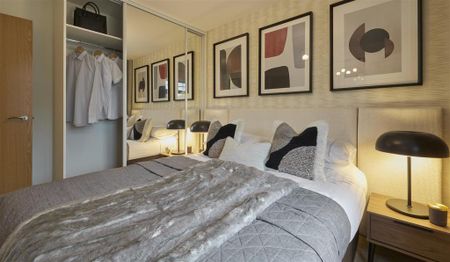 3 bedroom semi-detached house to rent - Photo 5