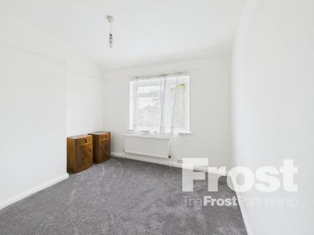3 bedroom semi-detached house to rent - Photo 2