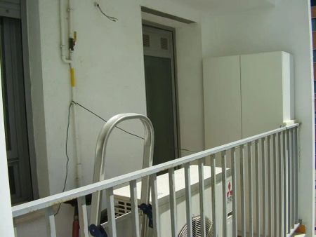 Valencia - Photo 5